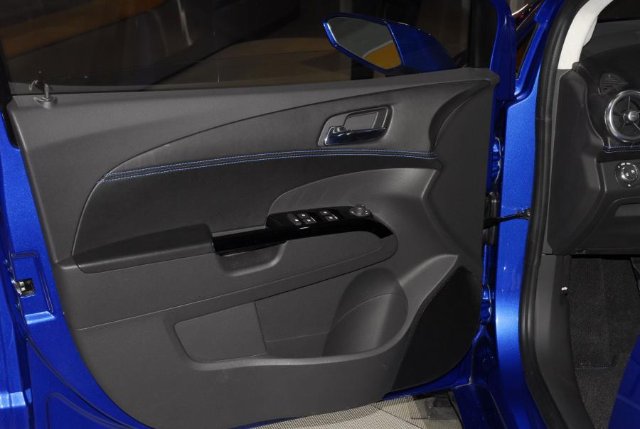  Chevrolet Aveo RS Concept 2010 года  (фото 47 из 66)